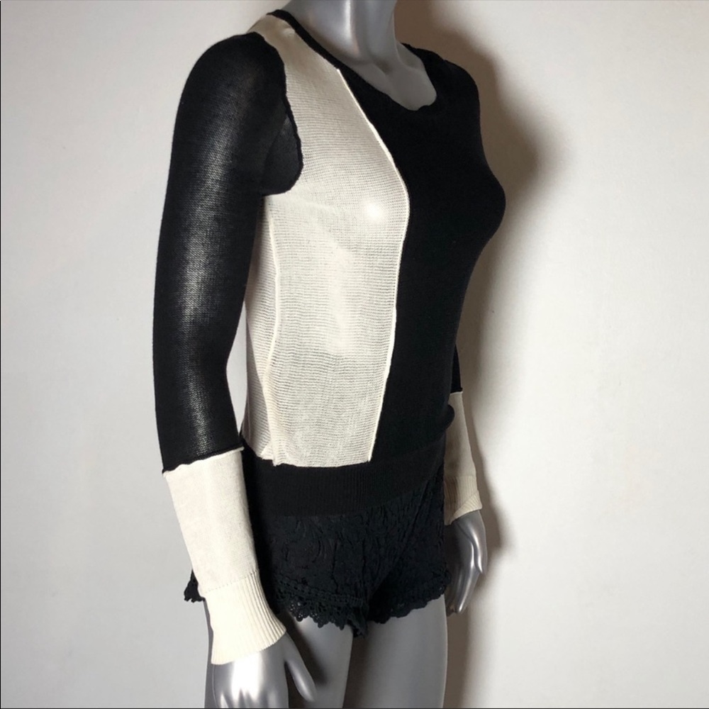 BCBG MaxAzria Long Sleeve - Picture 2 of 2